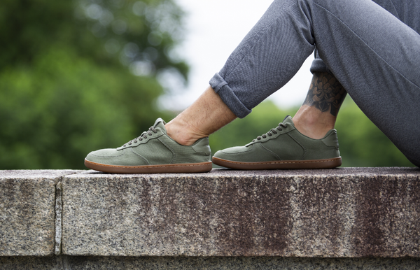 Blog post: Courtside Canvas: Our popular sneakers in a breathable cotton version