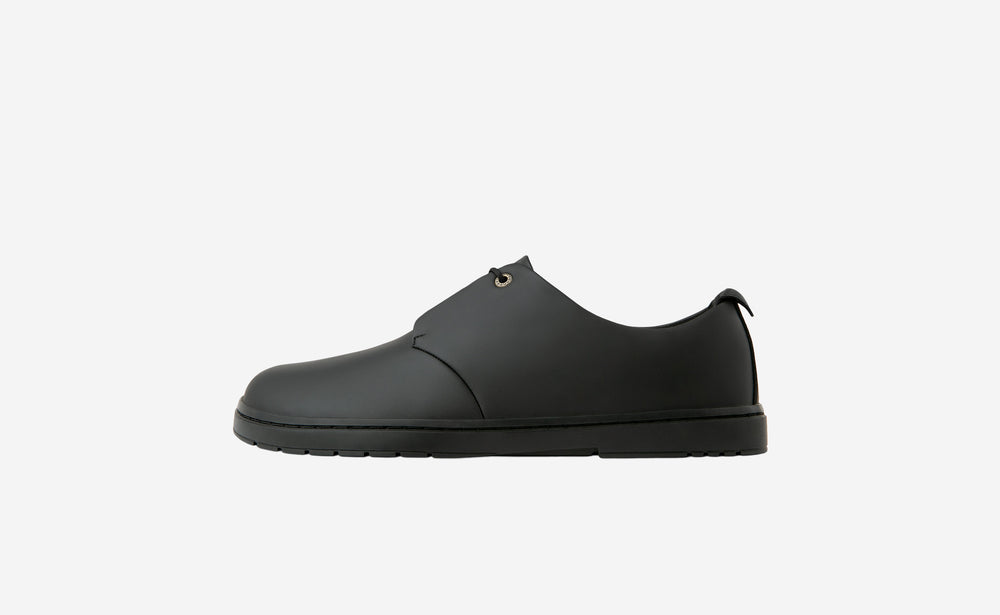 Derby - All Black